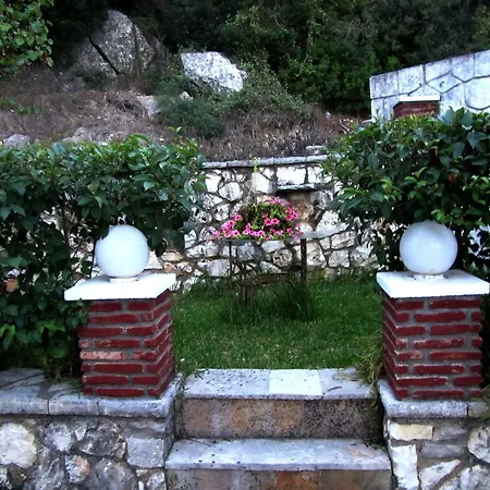 Ξενοδοχείο με διαμερίσματα Lygia *